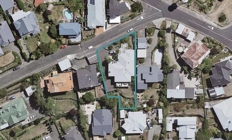 4 Cobden Road, Bluff Hill, Napier - Carousel 1