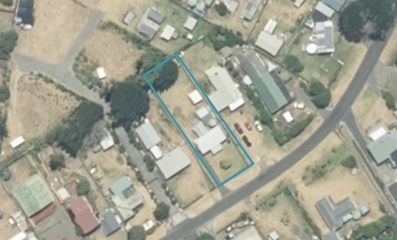 15 Centreway Road, Port Waikato - Carousel 1