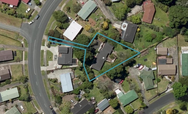 39 Eden Terrace, Kamo, Whangarei - Carousel 1