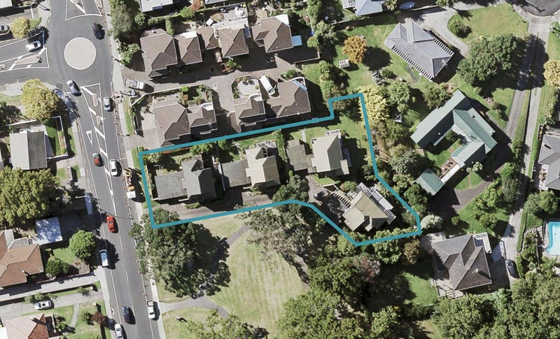 3/54 Cook Street, Howick, Auckland - Carousel 1