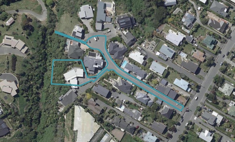 9 Mandalay Lane, Redcliffs, Christchurch - Carousel 1