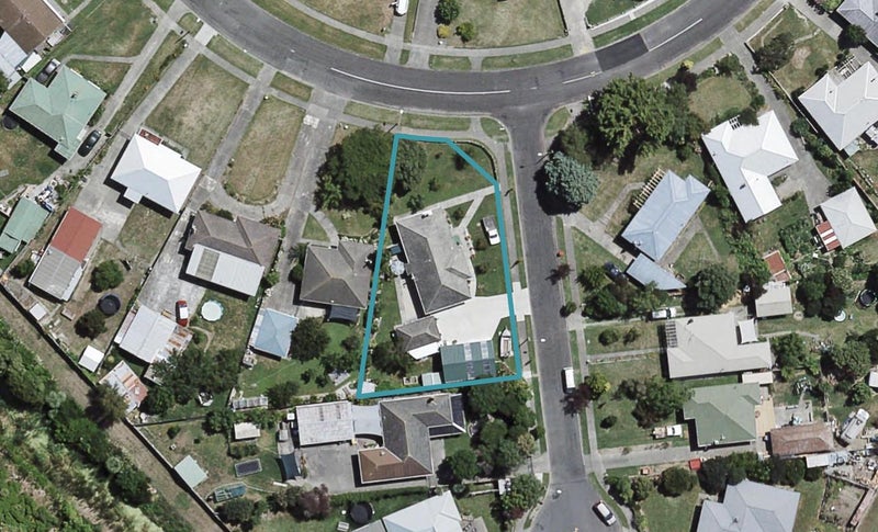 2A Vogel Place, Marewa, Napier - Carousel 1
