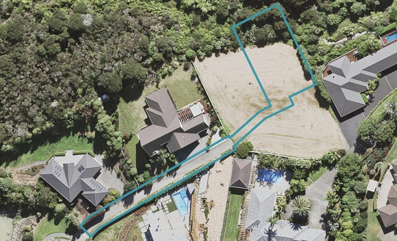 9B Kerema Way, Schnapper Rock, Auckland - Carousel 1