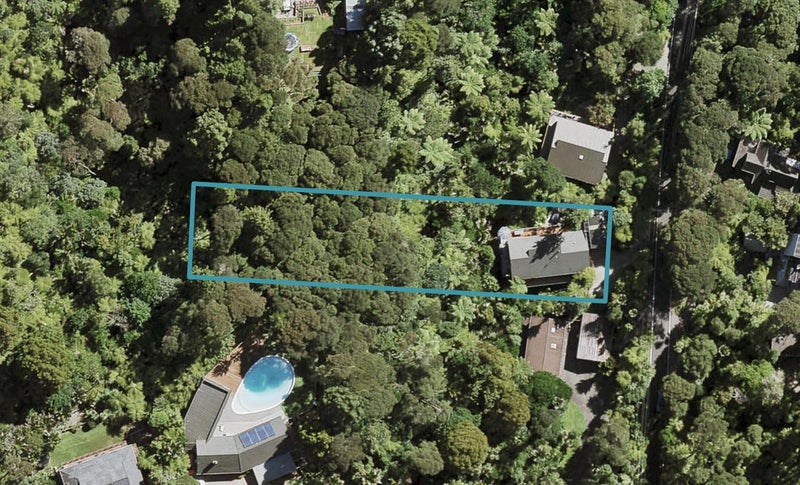 261 Konini Road, Titirangi, Auckland - Carousel 1