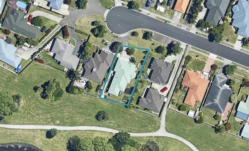 71 Corinth Grove, Papamoa Beach, Papamoa - Carousel 1