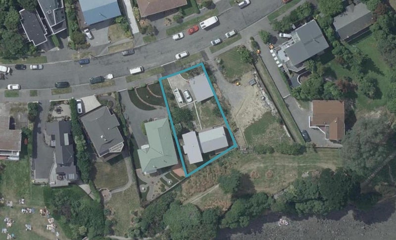 27 Harbour View Terrace, Cass Bay, Lyttelton - Carousel 1