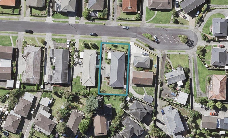 1/11 Benygloe Place, Highland Park, Auckland - Carousel 1