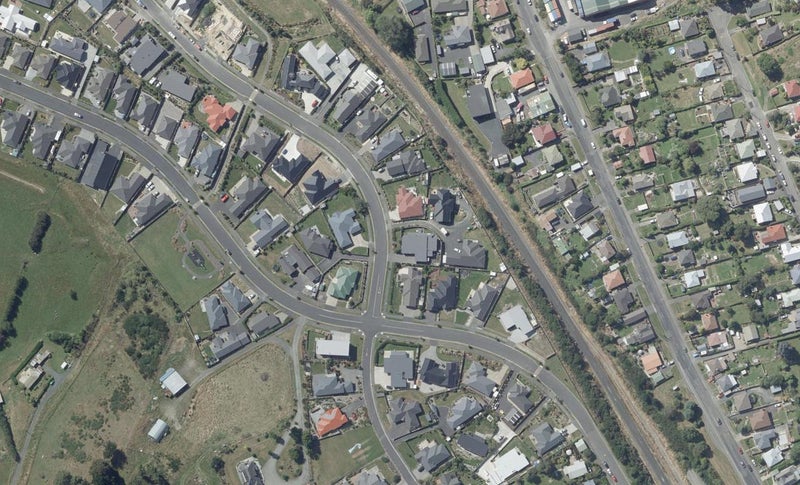 3 Grandvista Drive, Green Island, Dunedin - Carousel 1