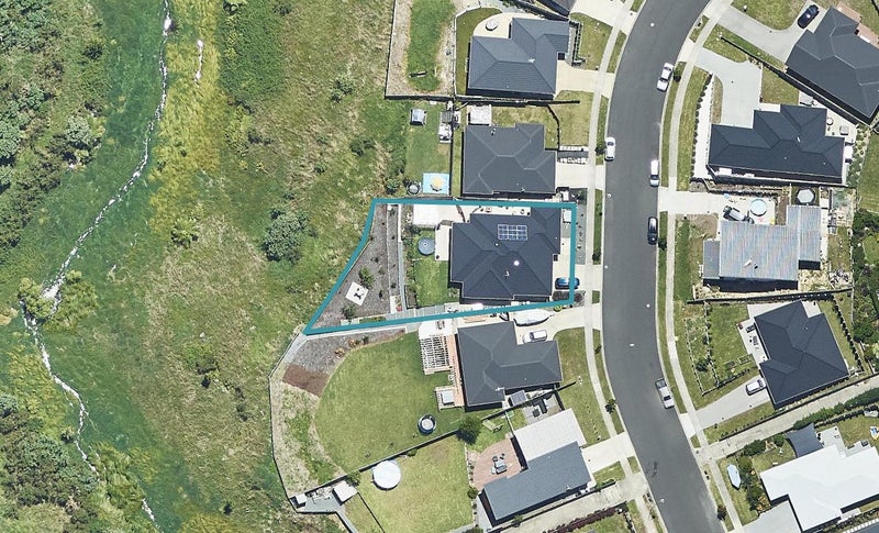 160 Ballintoy Park Drive, Welcome Bay, Tauranga - Carousel 1