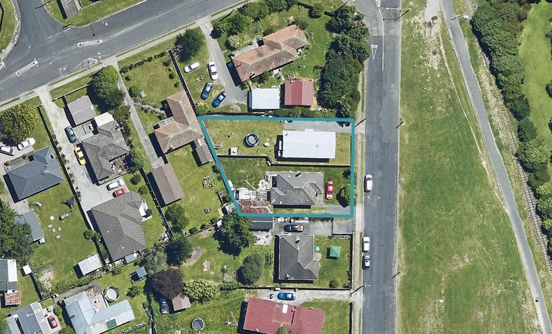 14 Neil Road, Fairy Springs, Rotorua - Carousel 1