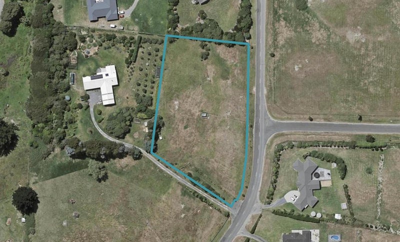 127 King Arthur Drive, Otaihanga, Paraparaumu - Carousel 1