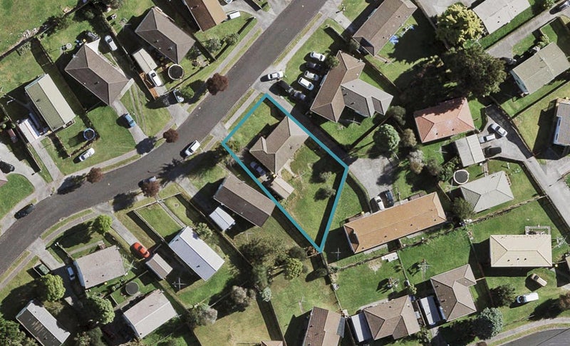 13 Felicia Place, Wiri, Auckland - Carousel 1