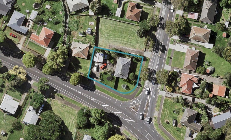 53 Erima Avenue, Point England, Auckland - Carousel 1