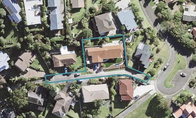 5 Cairnbrae Court, Northcross, Auckland - Carousel 1