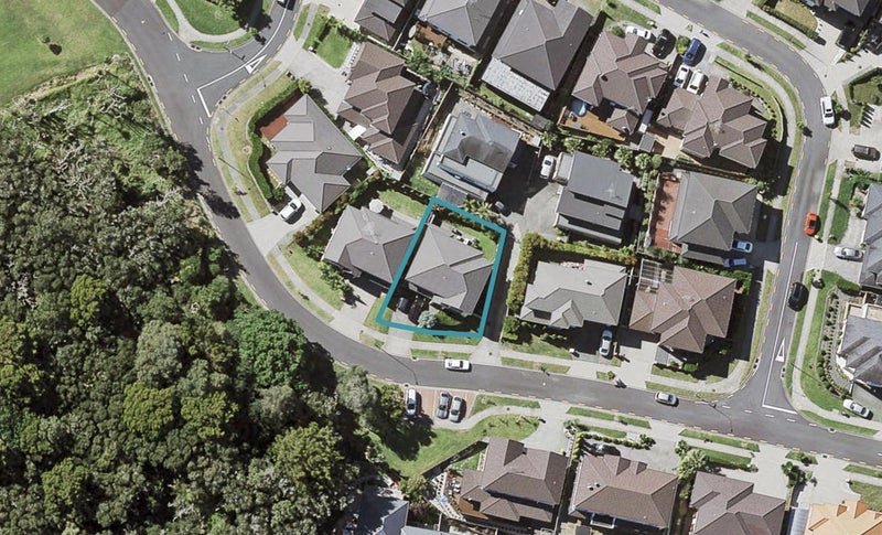 14 Askerne Drive, Flat Bush, Auckland - Carousel 1