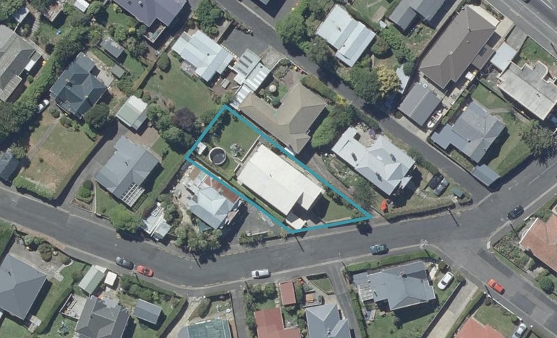 6 Wairoa Street, Kaikorai, Dunedin - Carousel 1