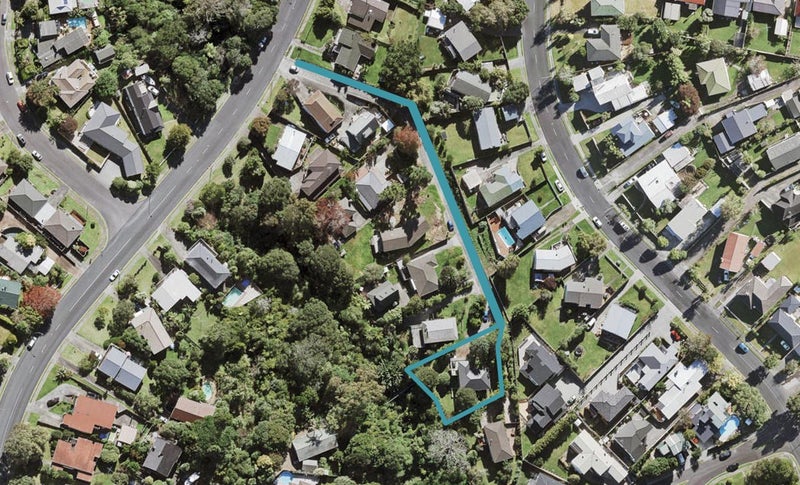 12 Halsey Drive, Lynfield, Auckland - Carousel 1