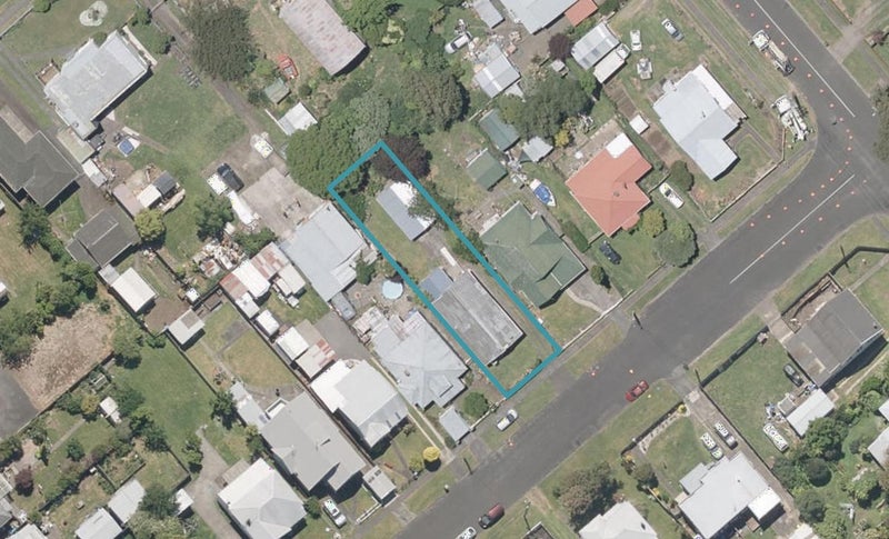 33 Collingwood Street, Whanganui East, Whanganui - Carousel 1