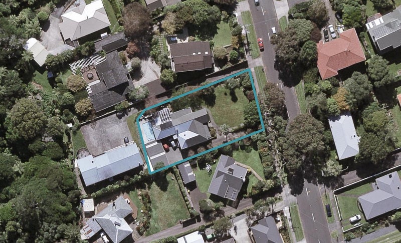 80 Govett Avenue, Frankleigh Park, New Plymouth - Carousel 1