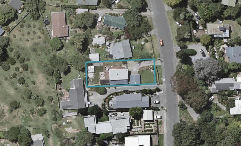 72 Tennis Court Road, Raumati South, Paraparaumu - Carousel 1