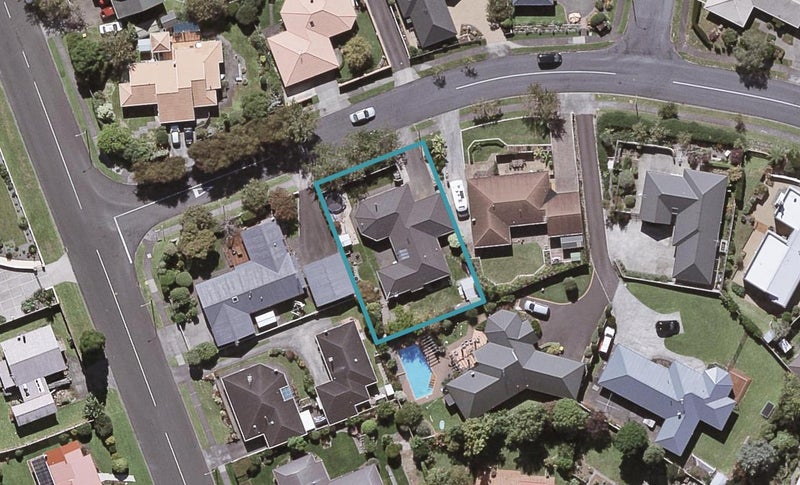 4 Ashmore Drive, Frankleigh Park, New Plymouth - Carousel 1