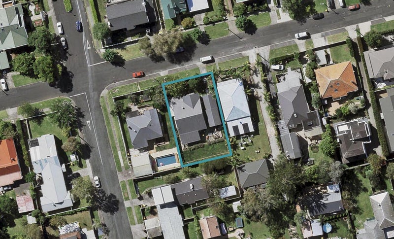 22 Beresford Street, Bayswater, Auckland - Carousel 1