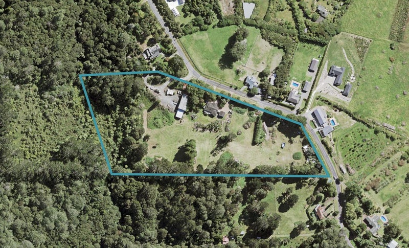 51 Carter Road, Oratia, Auckland - Carousel 1