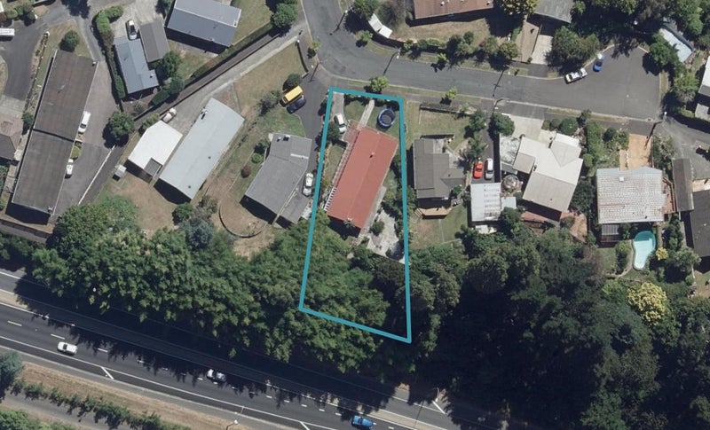 60 Berkley Avenue, Hillcrest, Hamilton - Carousel 1