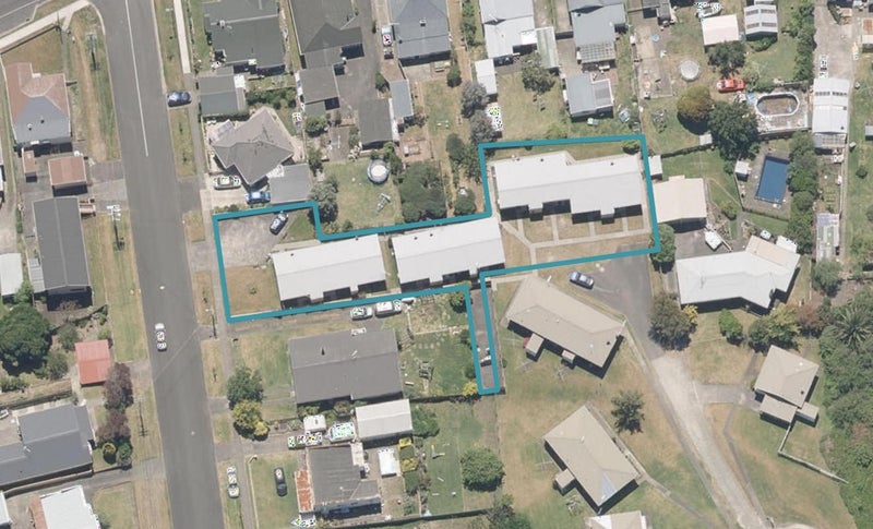 2/10 Collins Street, Gonville, Whanganui - Carousel 1