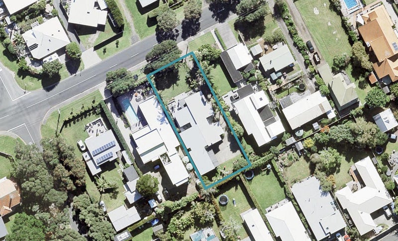 20 Laurence Street, Manly, Whangaparaoa - Carousel 1