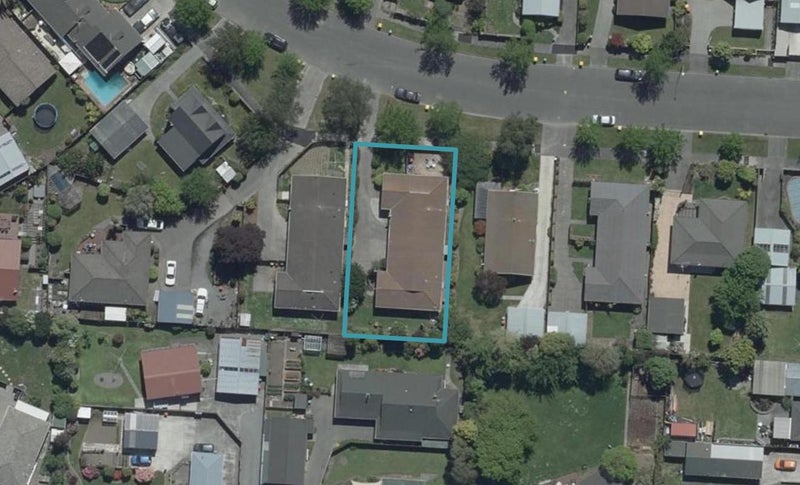 1/74 Solomon Avenue, Redwood, Christchurch - Carousel 1