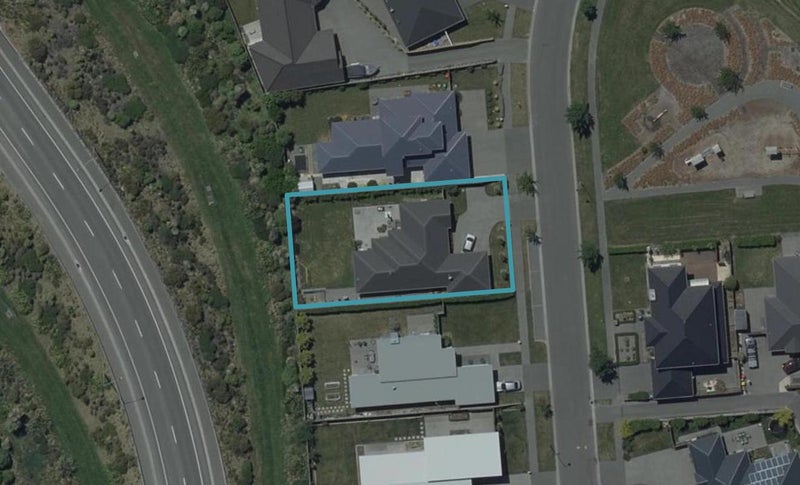 21 Mariposa Crescent, Aidanfield, Christchurch - Carousel 1