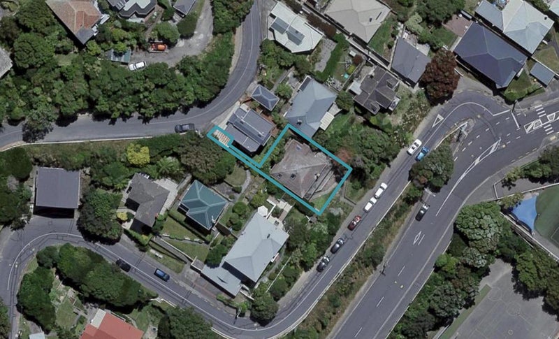 8 Rakau Road, Hataitai, Wellington - Carousel 1
