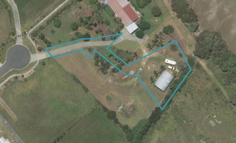 5 My Way, MANGAWHAI, Mangawhai - Carousel 1