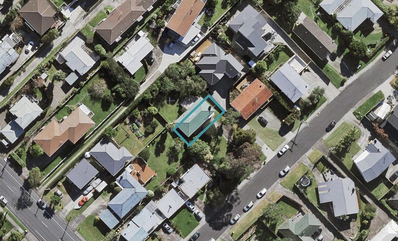 4D Bruce Road, Glenfield, Auckland - Carousel 1