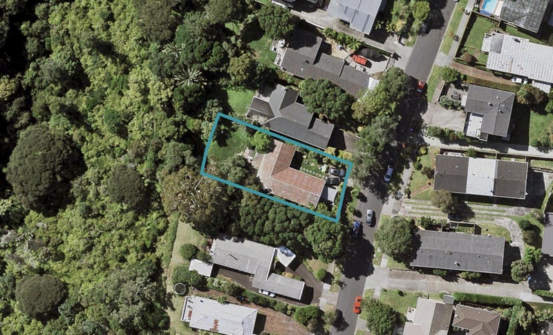 33 Thatcher Street, Mission Bay, Auckland - Carousel 1
