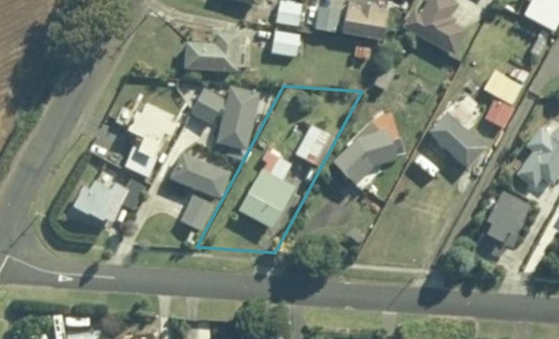 26 St Johns Avenue, Tuakau - Carousel 1
