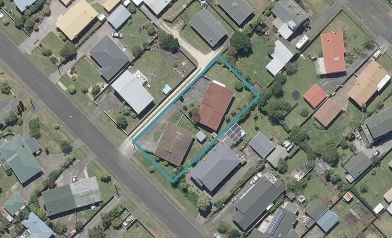 80B Surrey Road, Springvale, Whanganui - Carousel 1