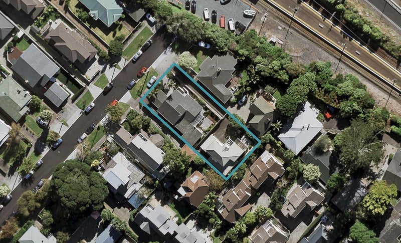 7 Derry Street, Greenlane, Auckland - Carousel 1