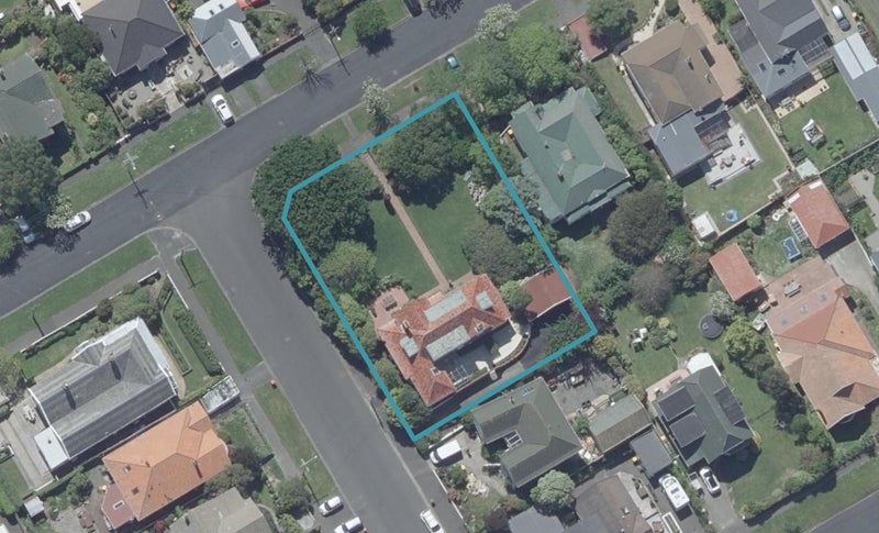 27 Sandringham Street, Saint Clair, Dunedin - Carousel 1