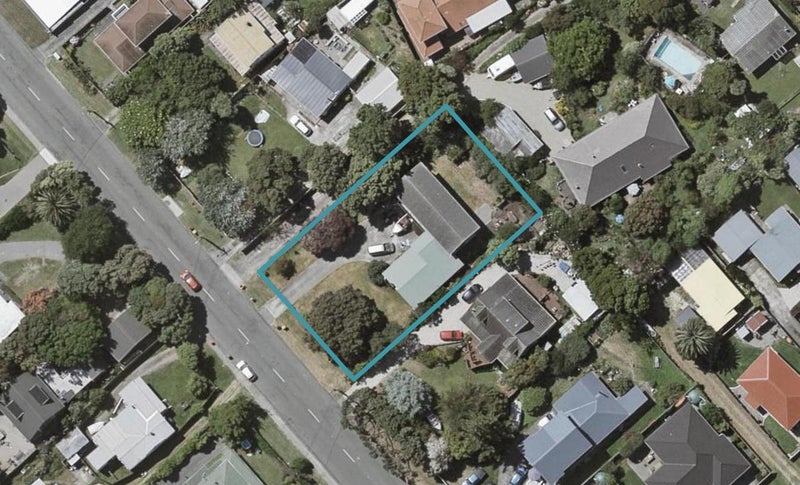 15 Ngapotiki Street, Paraparaumu Beach, Paraparaumu - Carousel 1