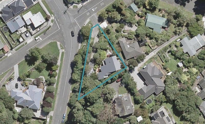 11 Field Street, Silverstream, Upper Hutt - Carousel 1