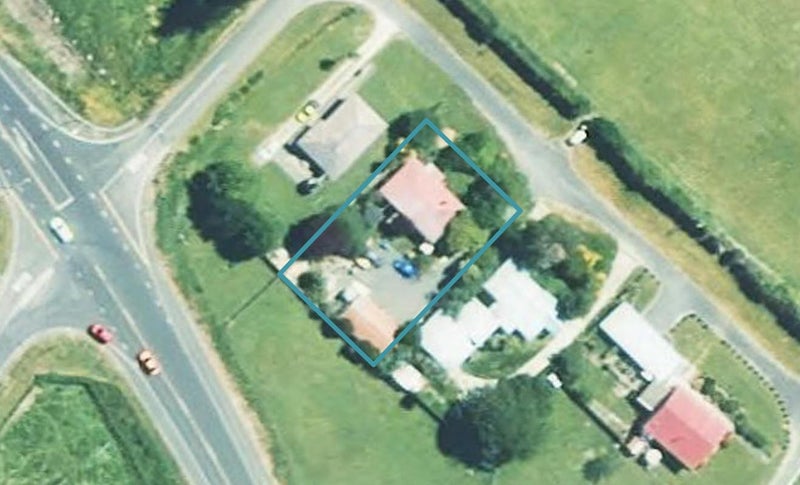 4 Severn Street, WAITOTARA - Carousel 1