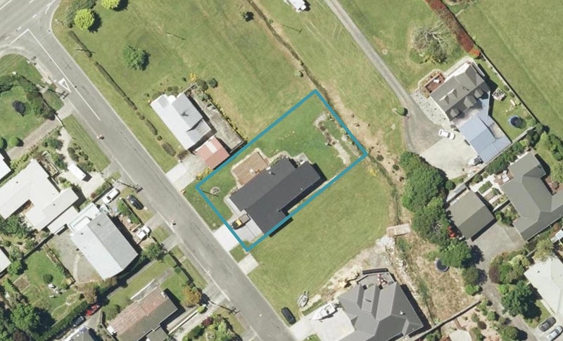 8 Turners Road, Waikawa, Picton - Carousel 1