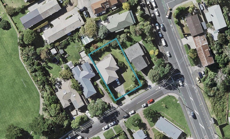 4 Roberts Avenue, Belmont, Auckland - Carousel 1