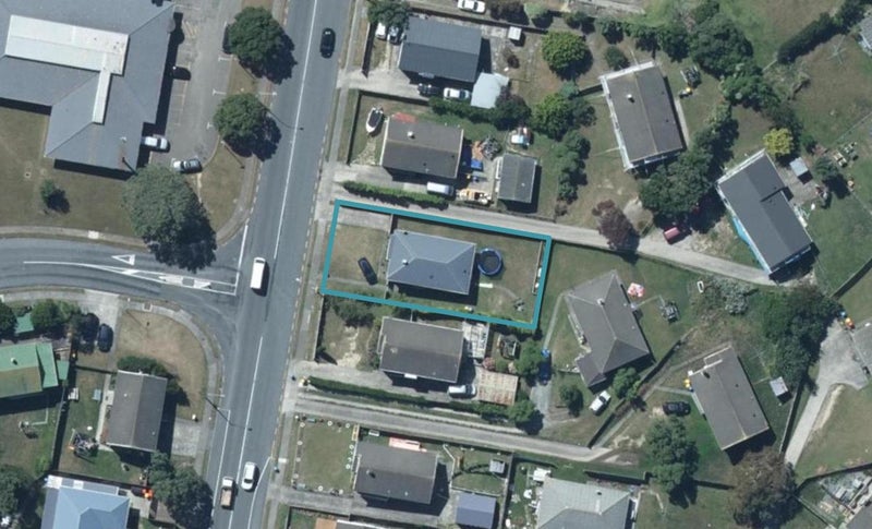 200 Warspite Avenue, Waitangirua, Porirua - Carousel 1