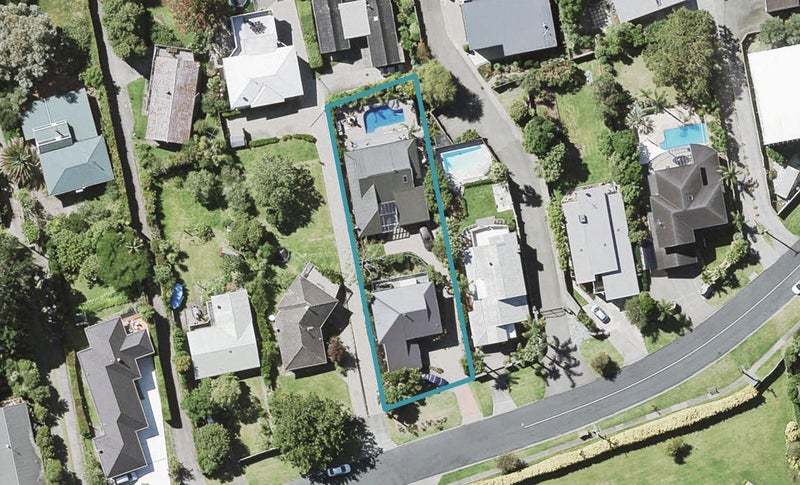1/65 Park Rise, Campbells Bay, Auckland - Carousel 1