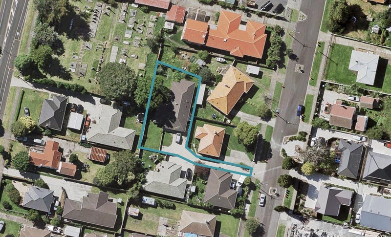 11A Ropata Avenue, Point England, Auckland - Carousel 1