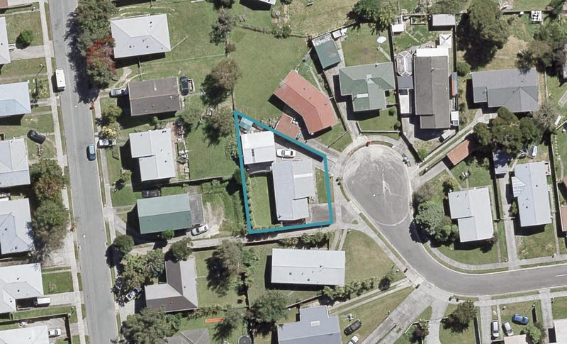 21 Blueberry Grove, Timberlea, Upper Hutt - Carousel 1