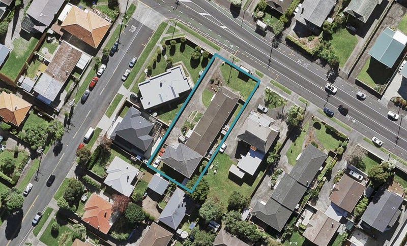 2/203 Mount Albert Road, Sandringham, Auckland - Carousel 1